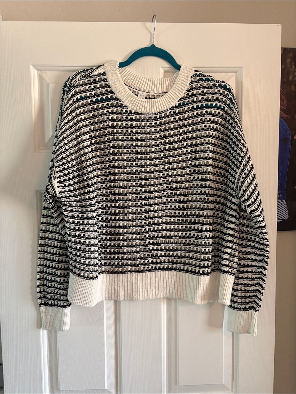 Old Navy Black and White Striped Crewneck Sweater